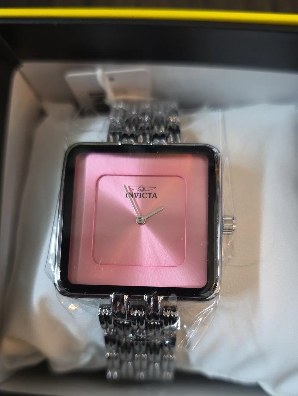 583. Set Of 2 Women's Invicta Watches